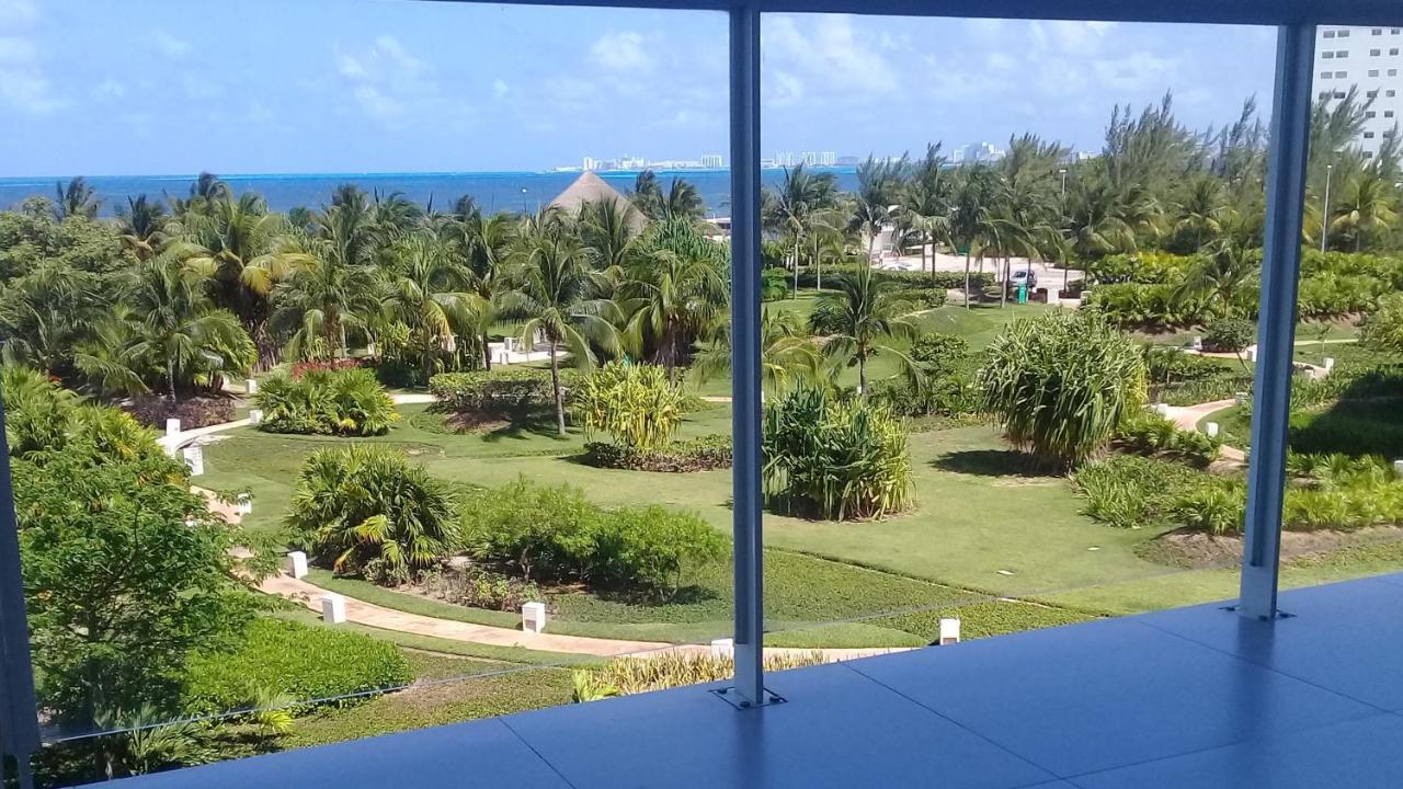 Swim The Caribbean & Work With A View Daire Cancun Dış mekan fotoğraf